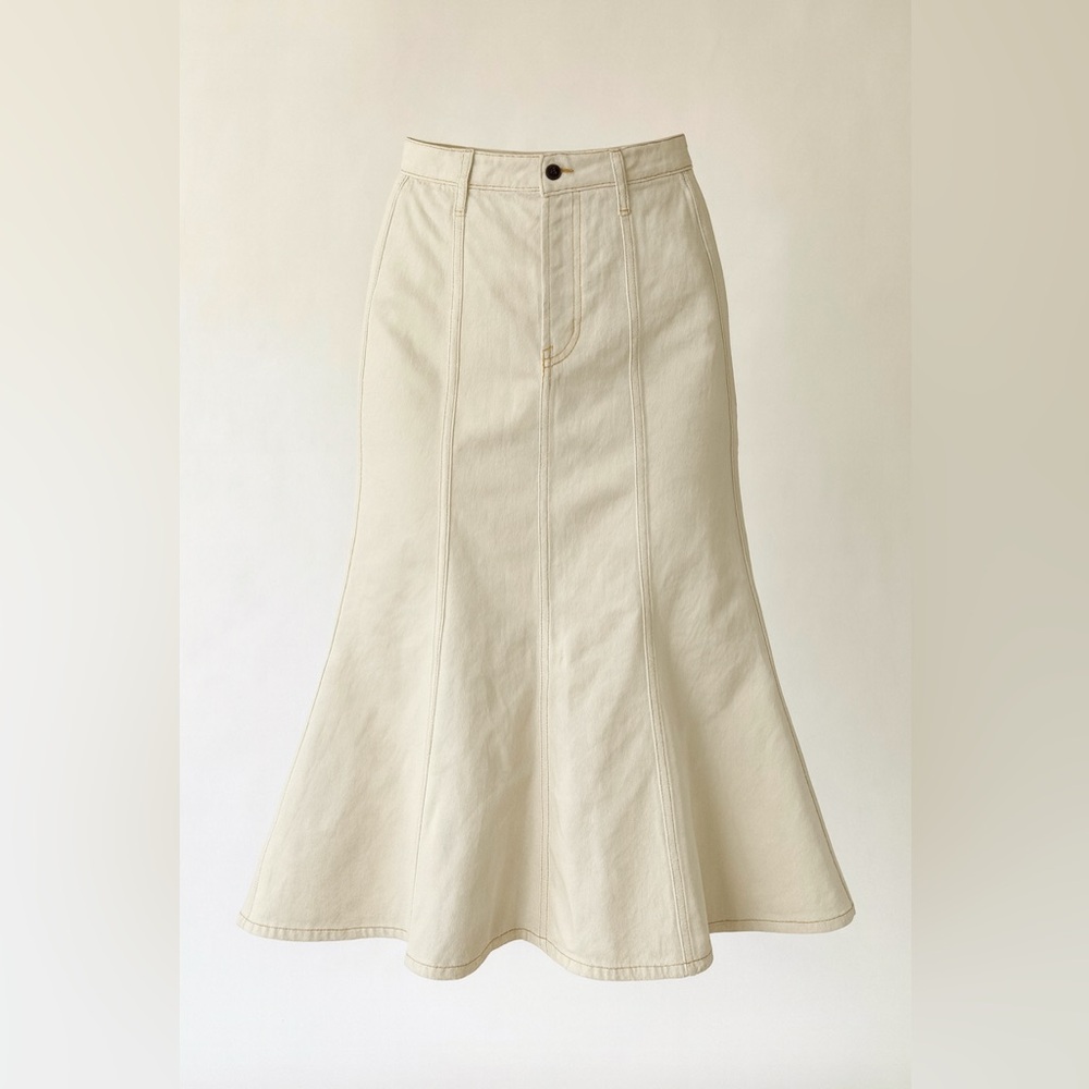 NWOT Banana republic lightweight denim Cream Women's Skirt size 0